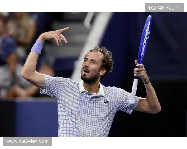 梅德韦杰夫阿拉木图站夺冠,终结882天冠军荒获生涯第21冠