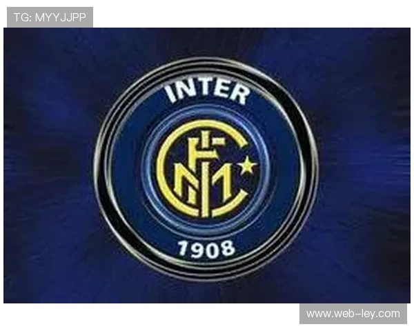 意甲俱乐部开放日吸引上万球迷，青少年训练营报名火爆