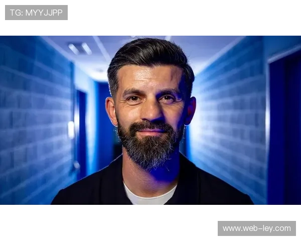 穆斯利奇揭秘沙尔克更衣室沟通：多语言优势促心态转变